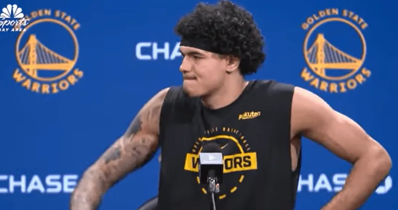 世界杯比赛直播入口-桑托斯：库里看着状态很好，有他和我们一起在场真的很棒